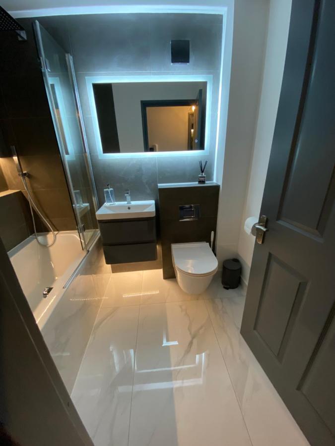 Beautiful Modern Cosy Central Apartment / Sleeps 4 Ридинг Экстерьер фото